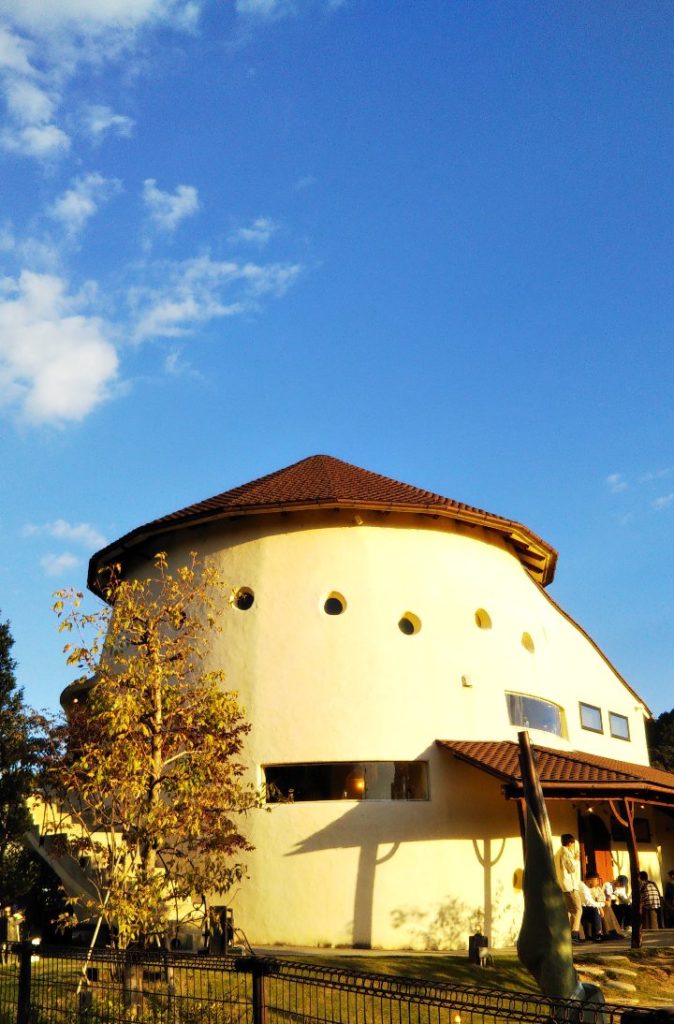 大仏プリン本店『プリンの森』のお店外観